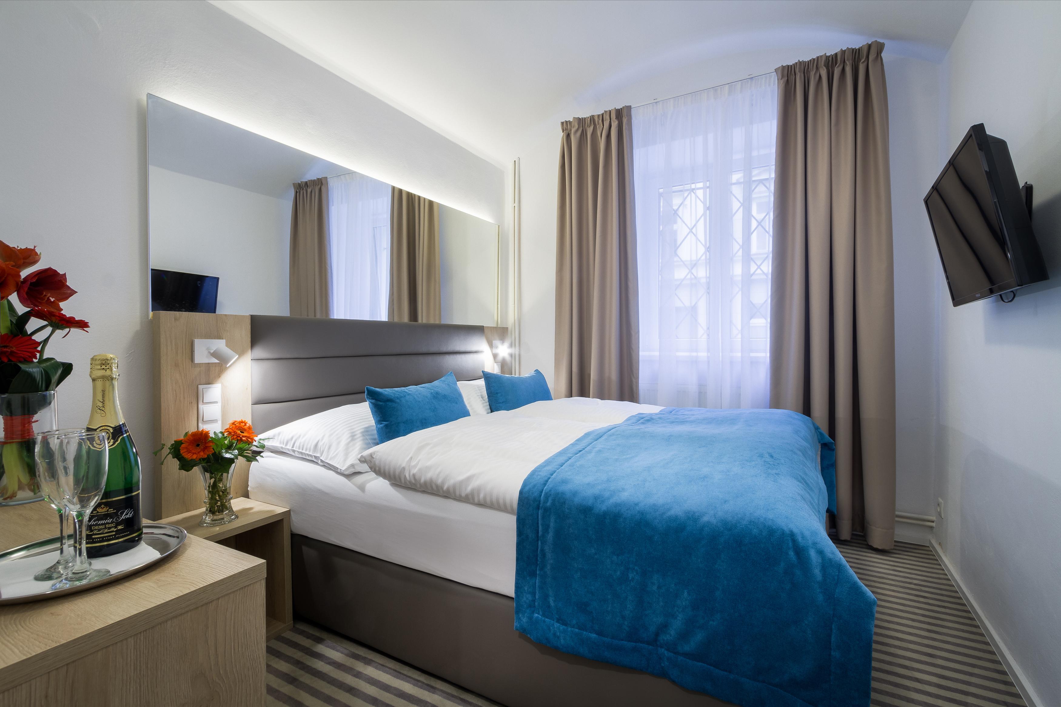 White Lion Hotell 4*