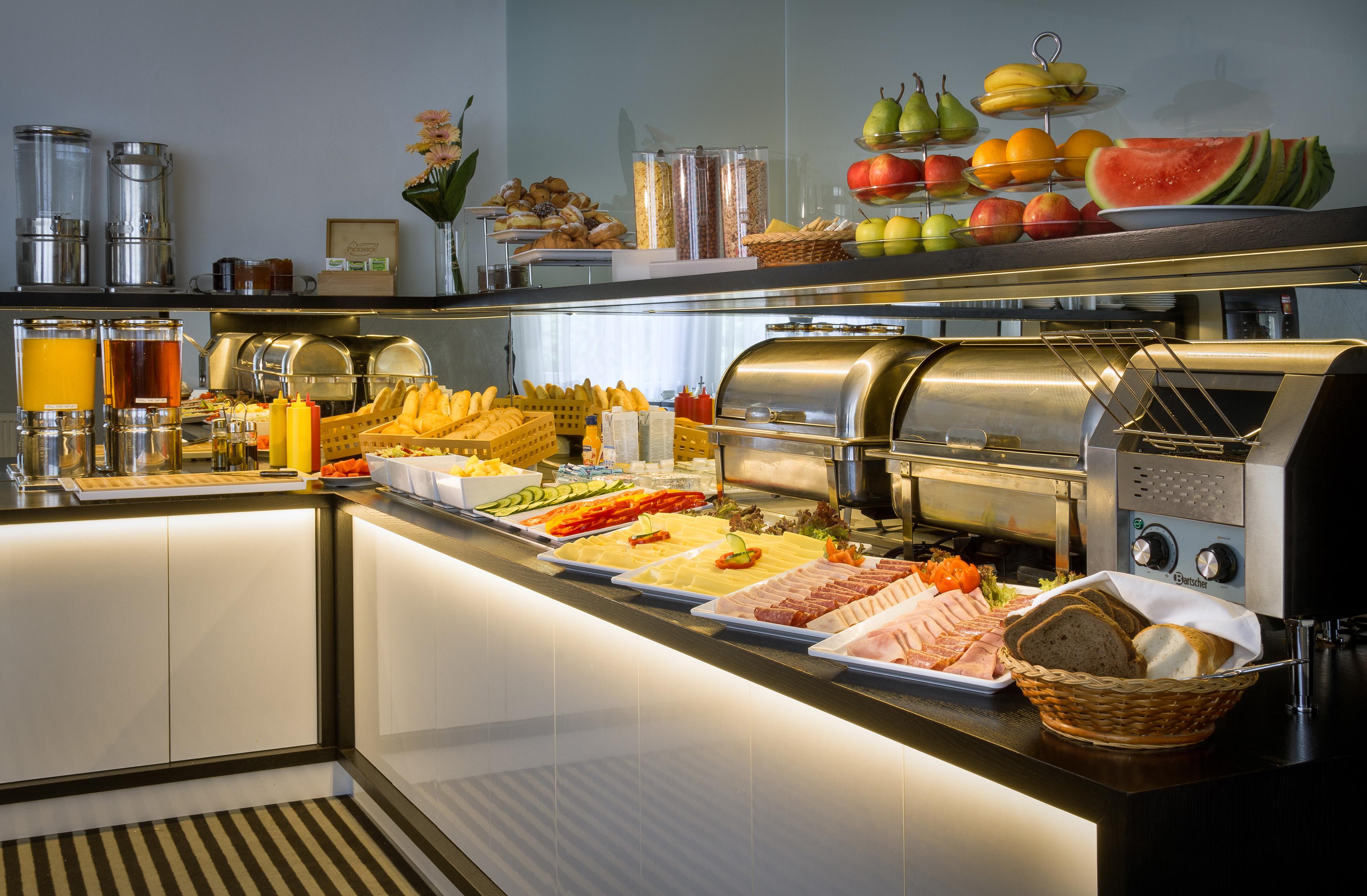 White Lion Hotell 4*