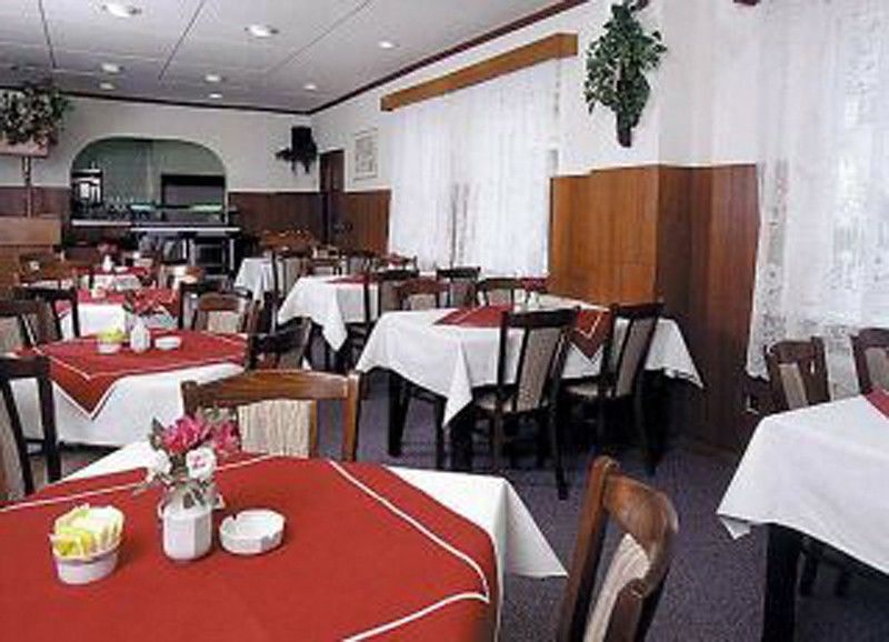 Hotell White Lion 4*